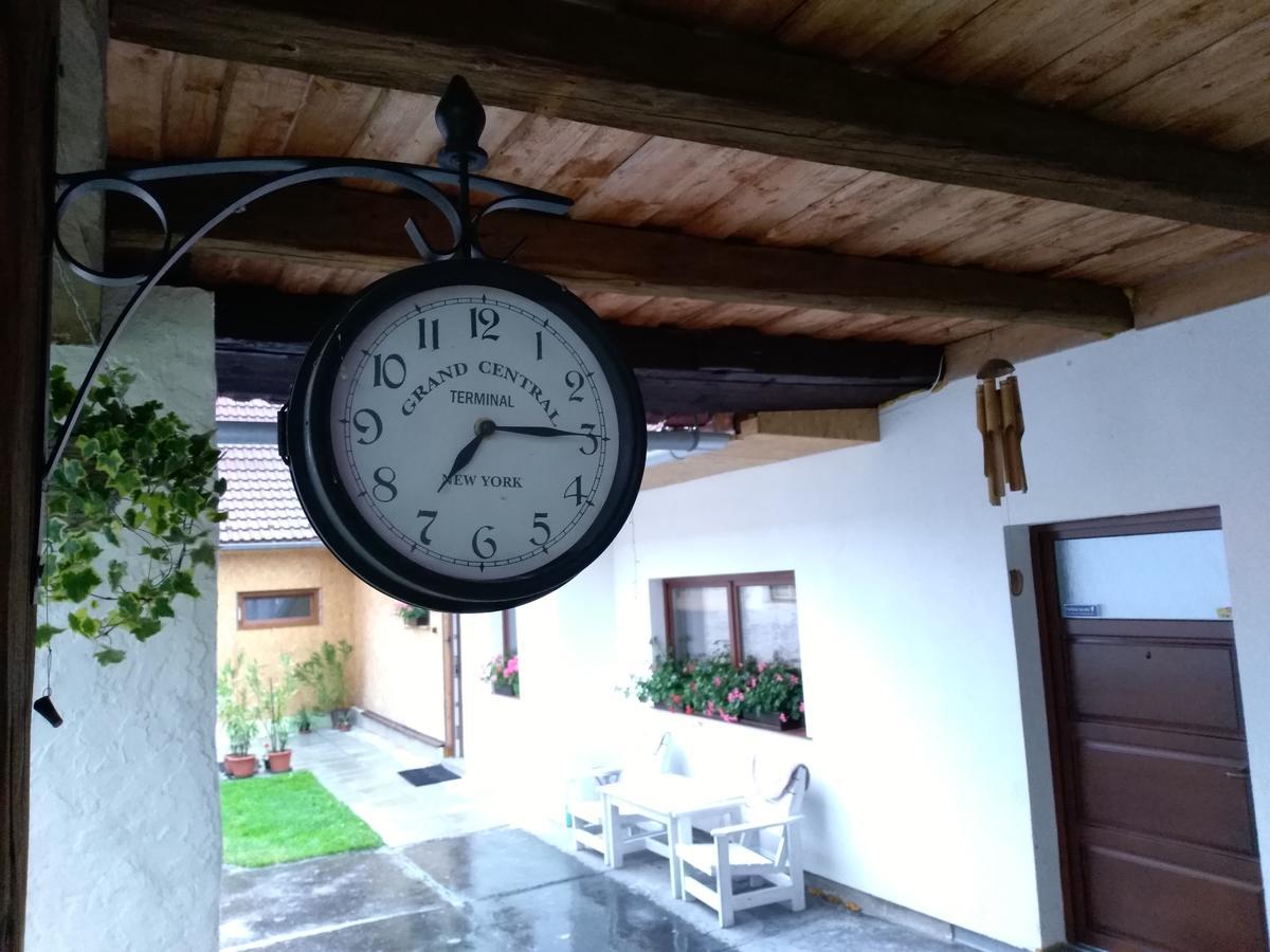 Vidiecky Apartman Kubo Pavčina Lehota Exterior foto